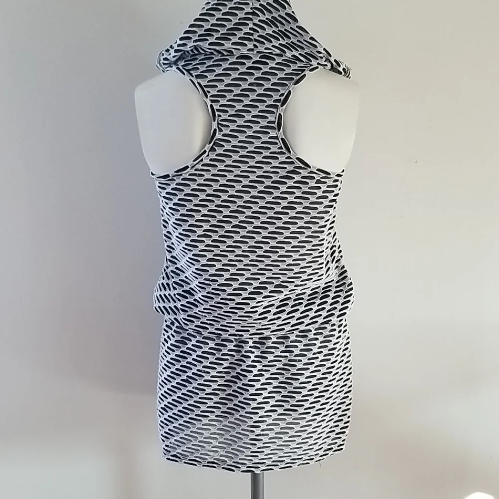 Jordan Taylor black White hooded beach cover up